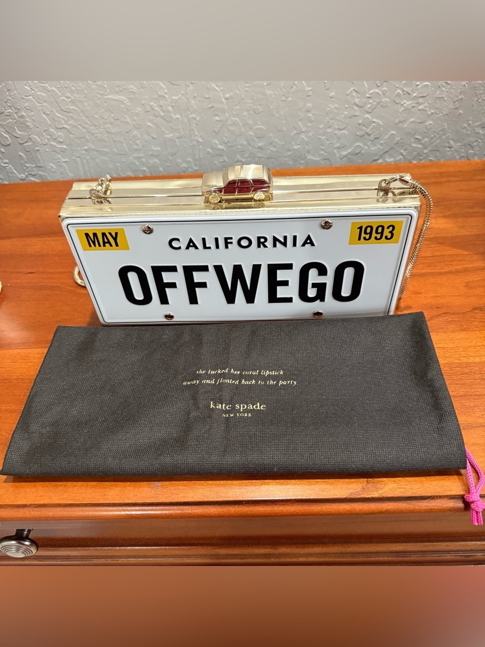 Kate Spade Clutch "Off We Go" California License Plate Clutch Collector’s Item - Picture 5 of 12